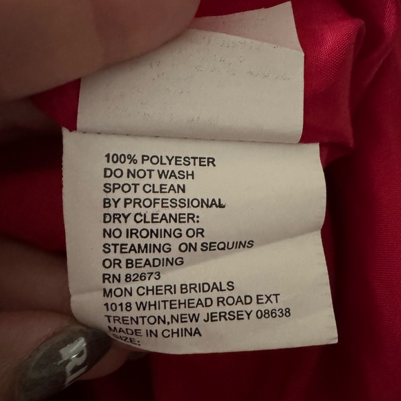 Le Gala Tony Bowls Womens Red Embellished Gown Size 8 - Picture 12 of 12